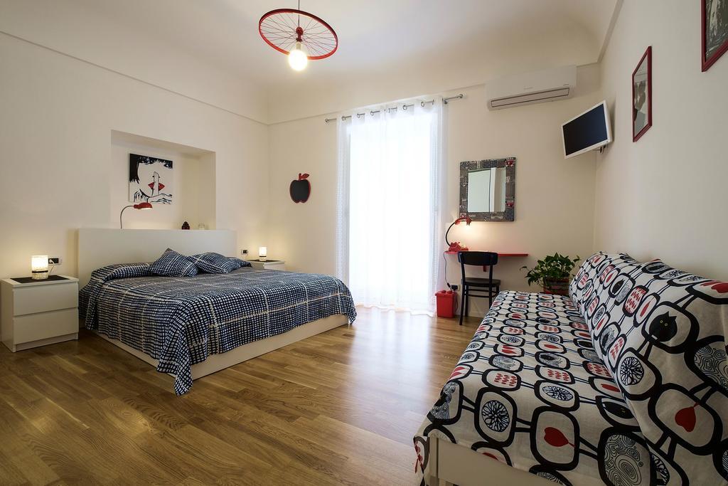 Mad Bed & Breakfast Παλέρμο Δωμάτιο φωτογραφία